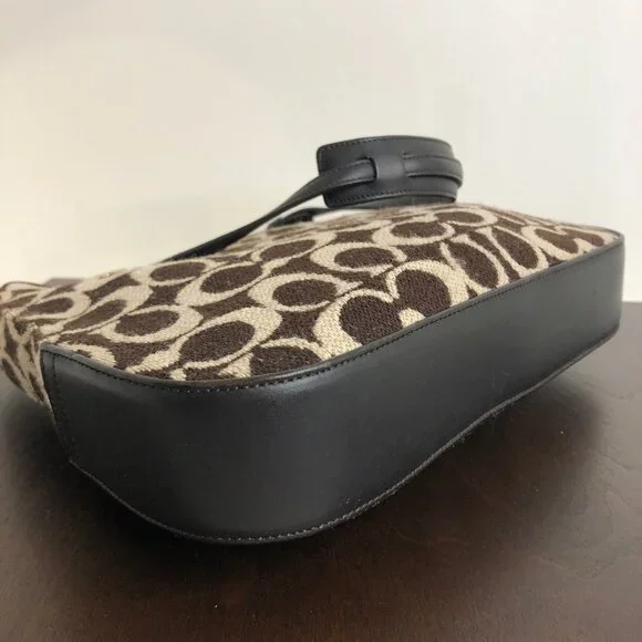 Coach Vintage Signature C Wool Shoulder Bag - Picture 6 of 14